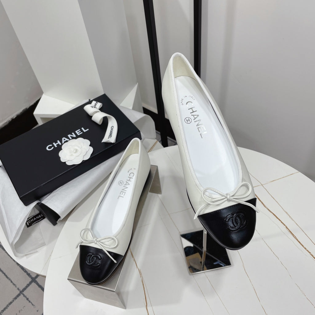 Жіночі лаконічні шкіряні балетки Chanel Ballet рожеві