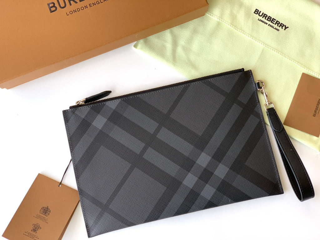 Клатч Burberry London із зернистої натуральної шкіри — фото 3