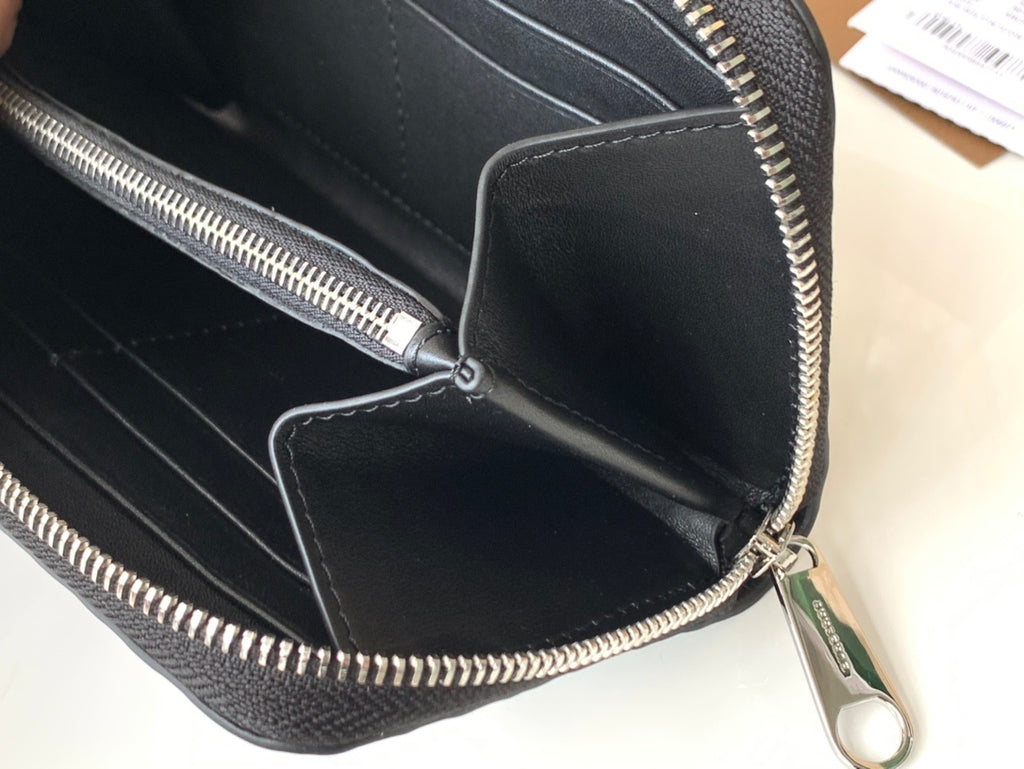 Гаманець Burberry TB із зернистої натуральної шкіри — фото 8