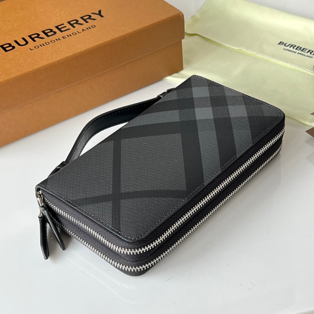 Аксесуар Burberry з натуральної шкіри — фото 4