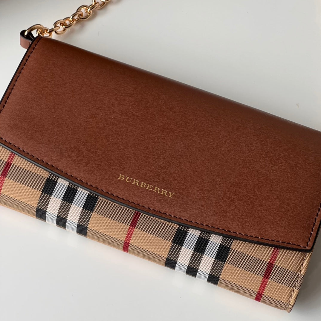 Гаманець на ланцюжку Burberry Horseferry зі шкіри — фото 3