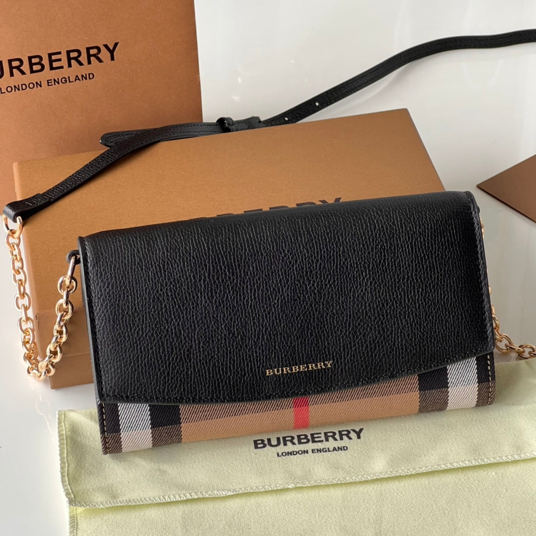 Гаманець на ланцюжку Burberry Horseferry зі шкіри — фото 1