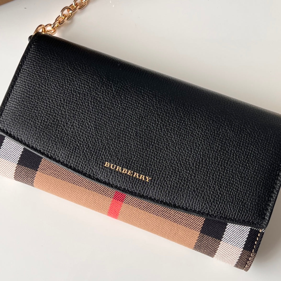 Гаманець на ланцюжку Burberry Horseferry зі шкіри — фото 3