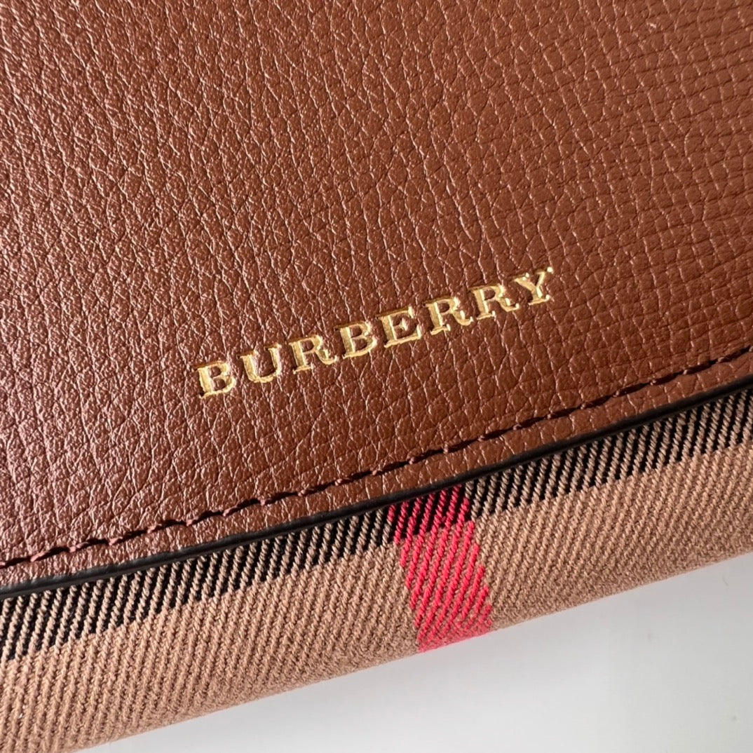 Гаманець на ланцюжку Burberry Horseferry зі шкіри — фото 5