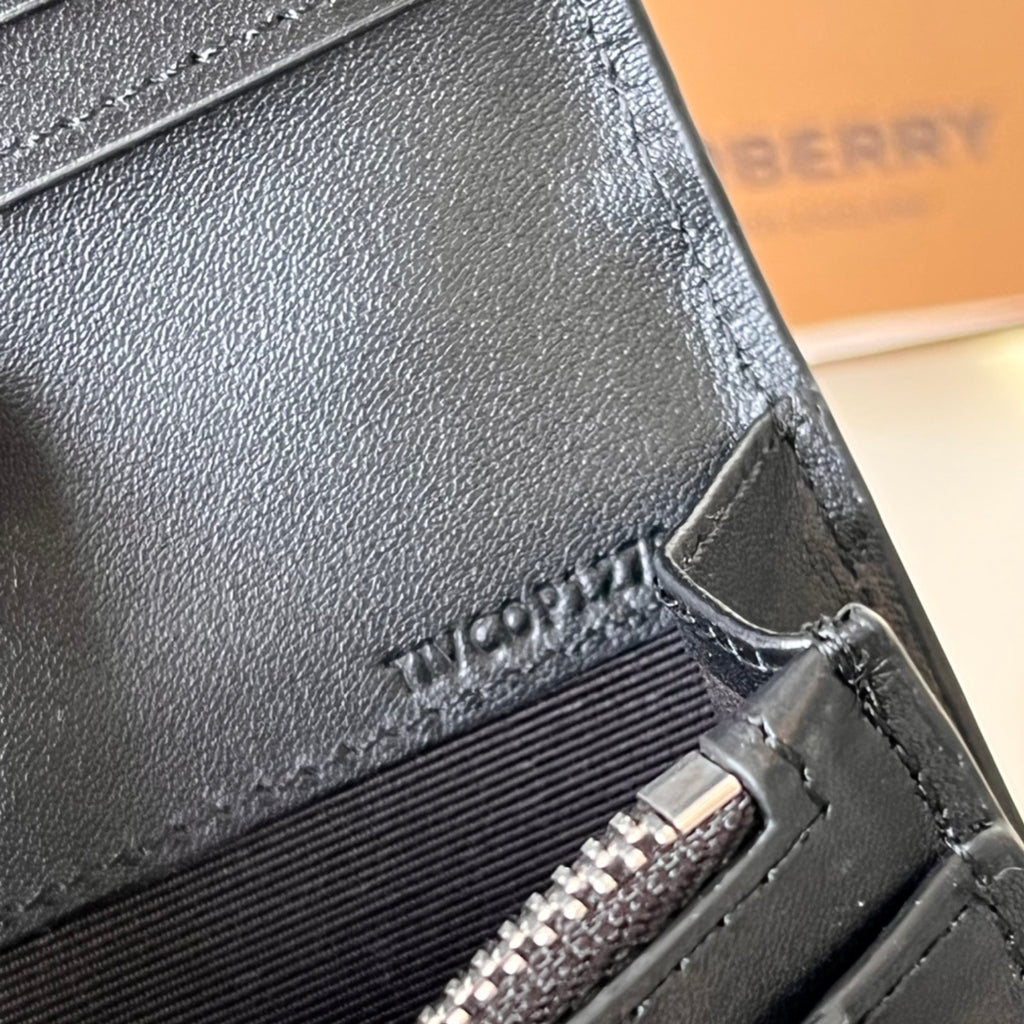 Гаманець Burberry із тисненої натуральної шкіри — фото 8