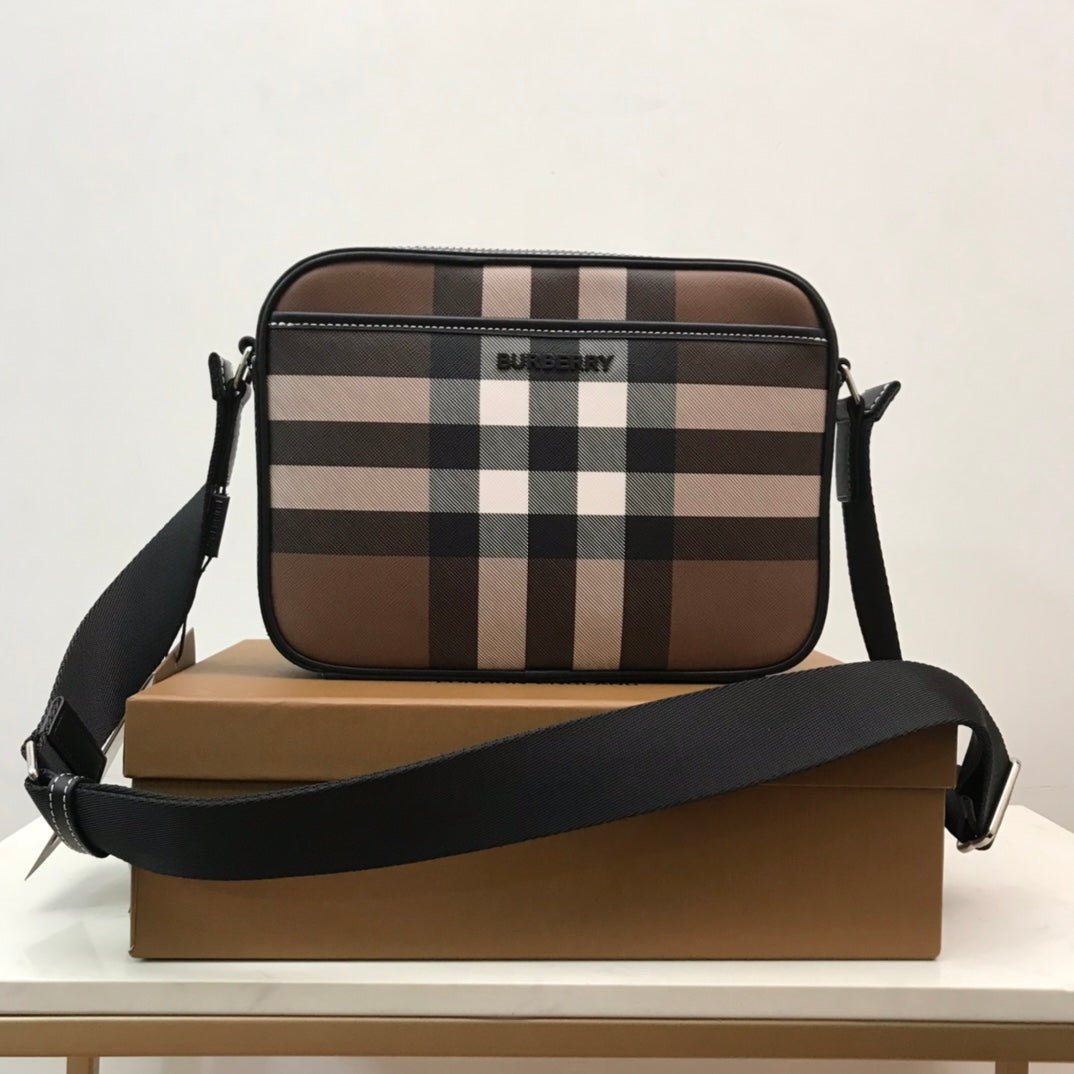Сумка через плече Burberry зі штучної шкіри й текстилю — фото 1