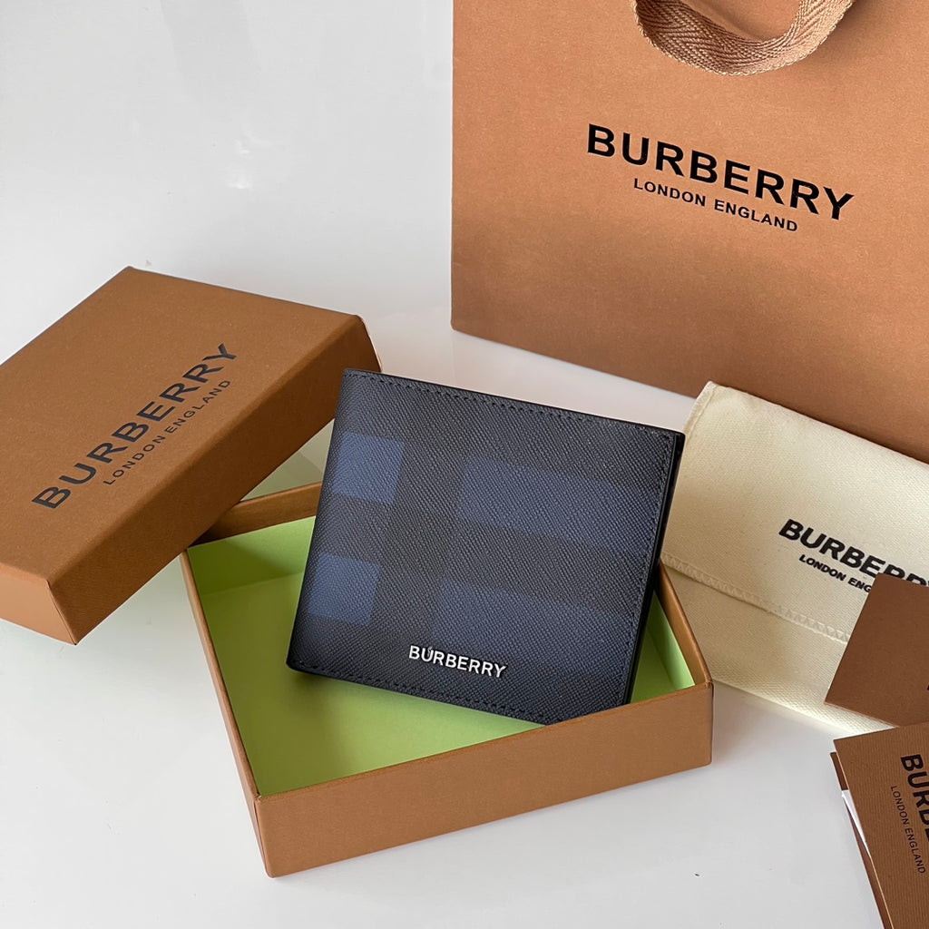 Гаманець Burberry London із зернистої натуральної шкіри — фото 2