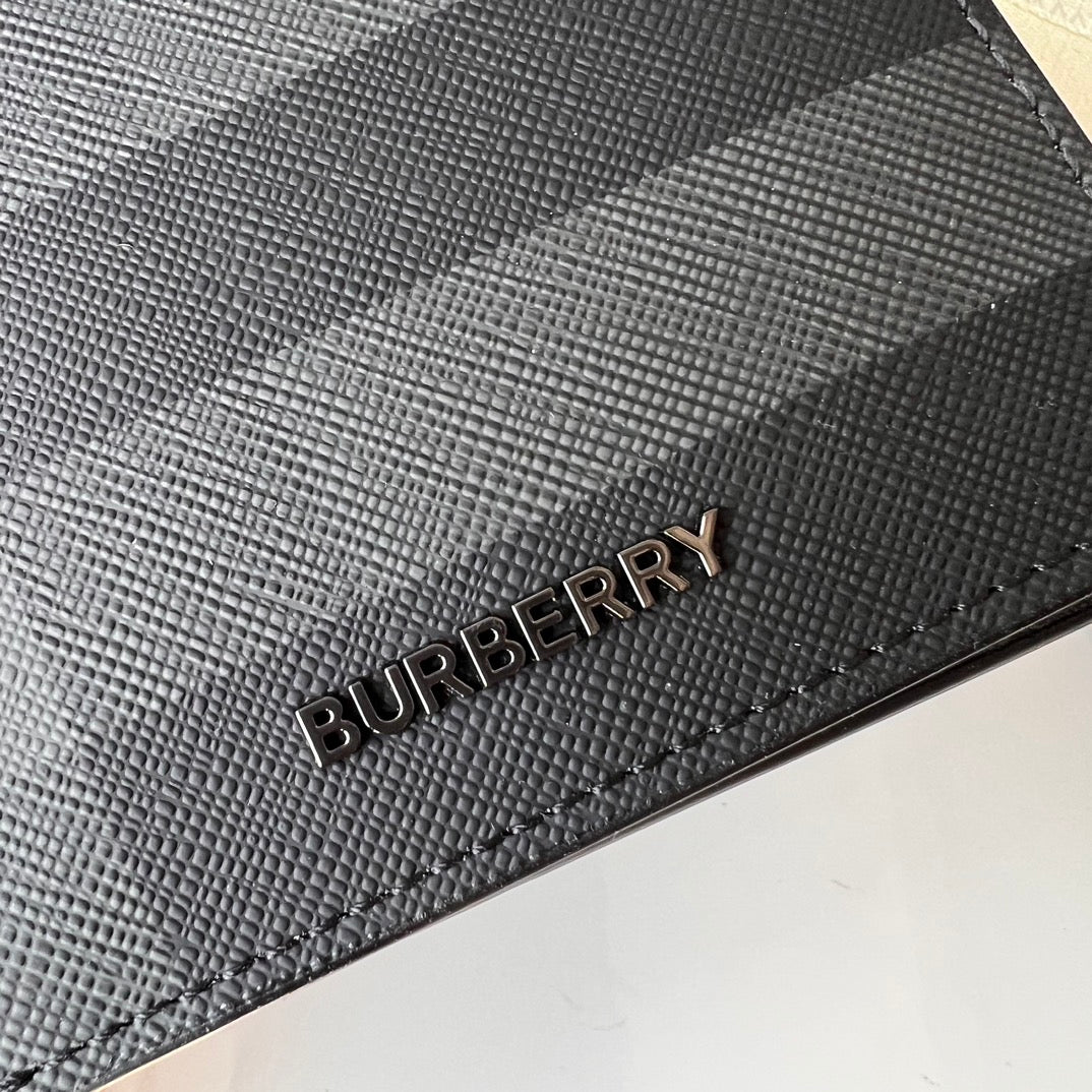 Гаманець Burberry London із зернистої натуральної шкіри — фото 5