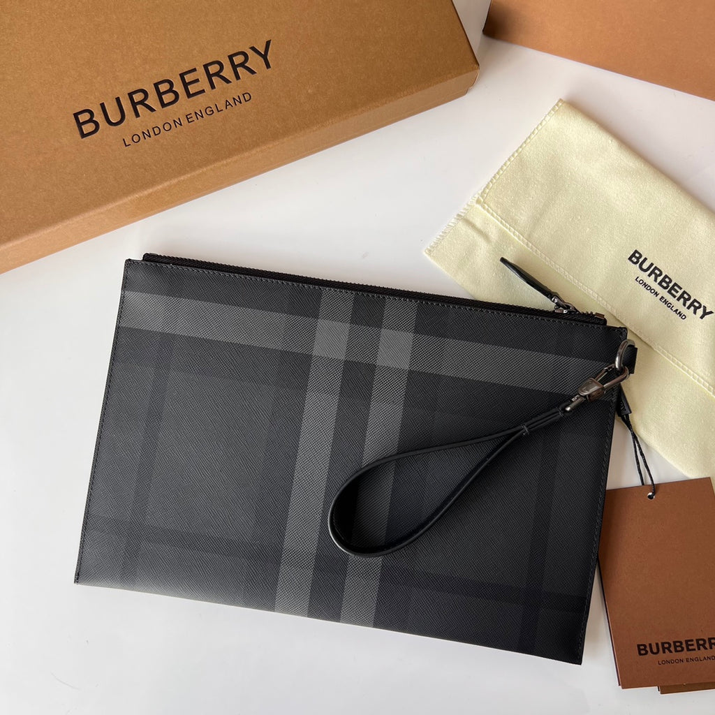 Клатч Burberry London із зернистої натуральної шкіри — фото 3