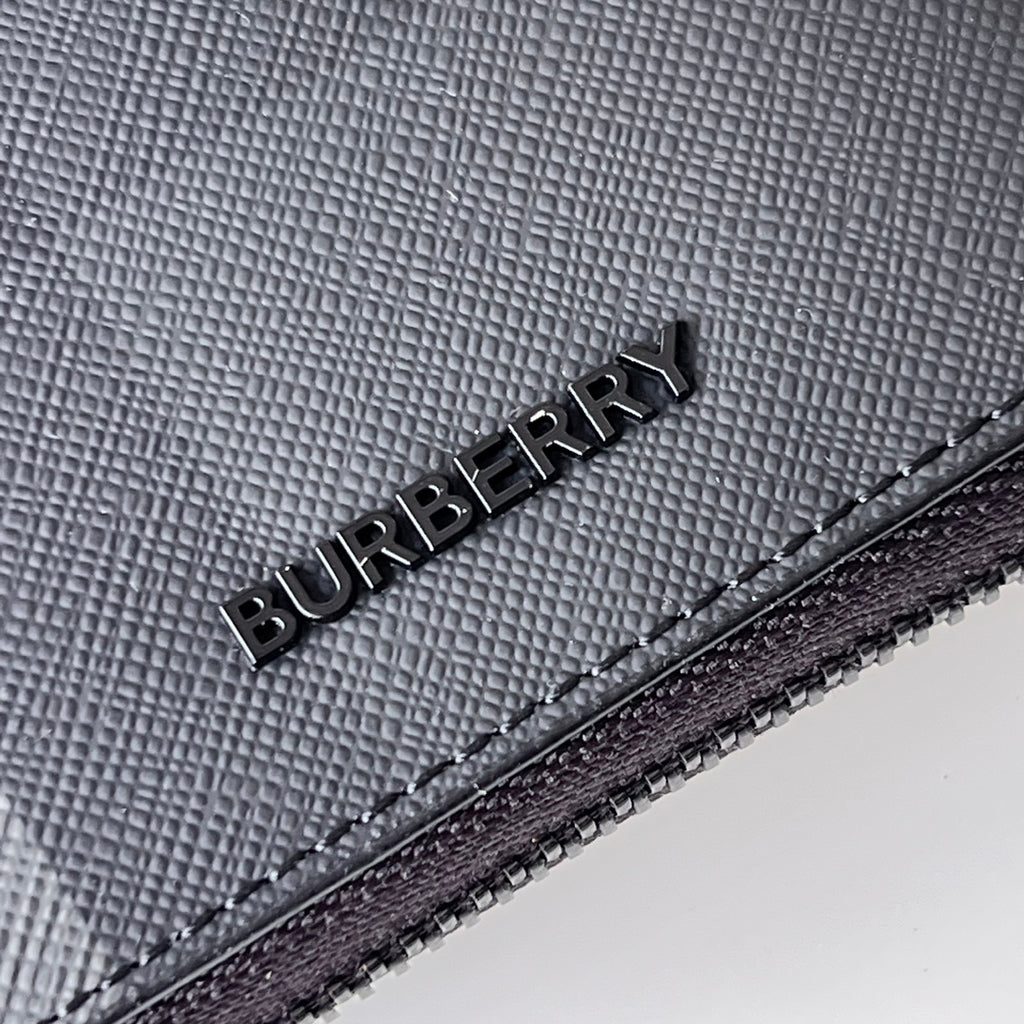 Гаманець Burberry London із зернистої натуральної шкіри — фото 4