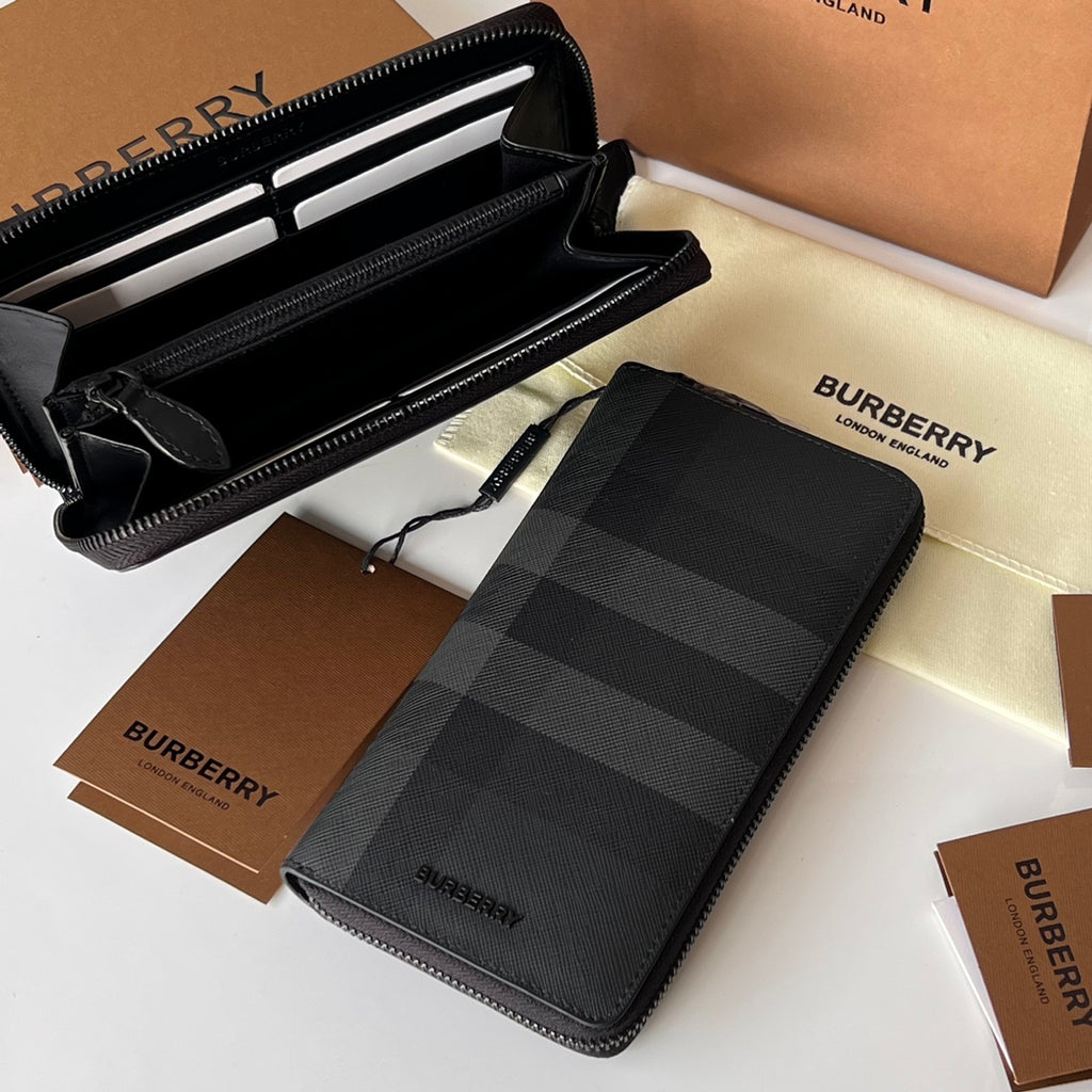 Гаманець Burberry London із зернистої натуральної шкіри — фото 9