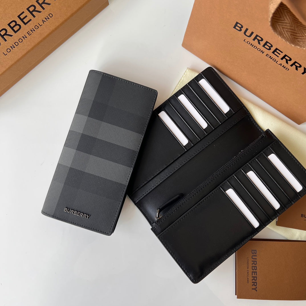 Гаманець Burberry London із зернистої натуральної шкіри — фото 9