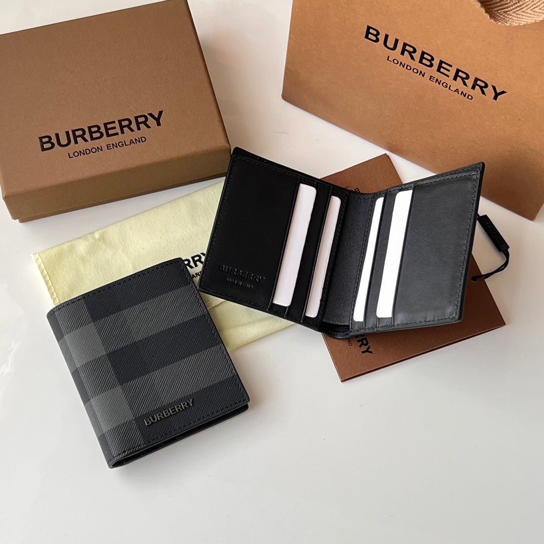 Аксесуар Burberry із зернистої натуральної шкіри — фото 1