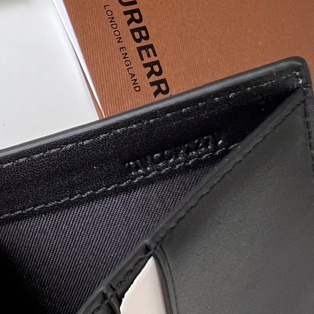 Аксесуар Burberry з натуральної шкіри — фото 8