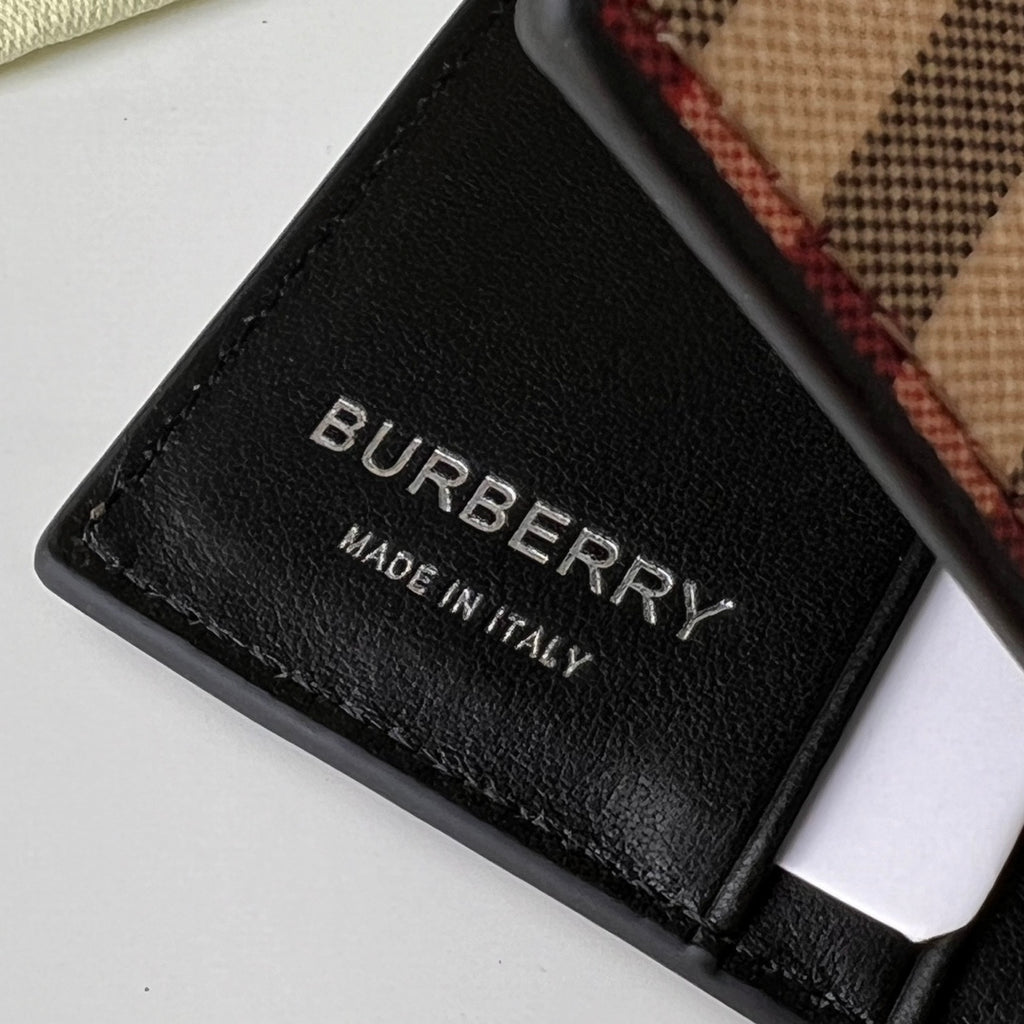 Аксесуар Burberry з натуральної шкіри — фото 5