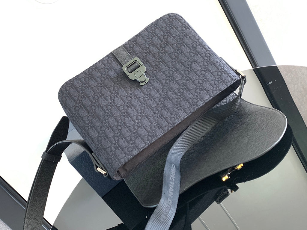 Велика сумка-месенджер Dior Saddle з натуральної шкіри — фото 7