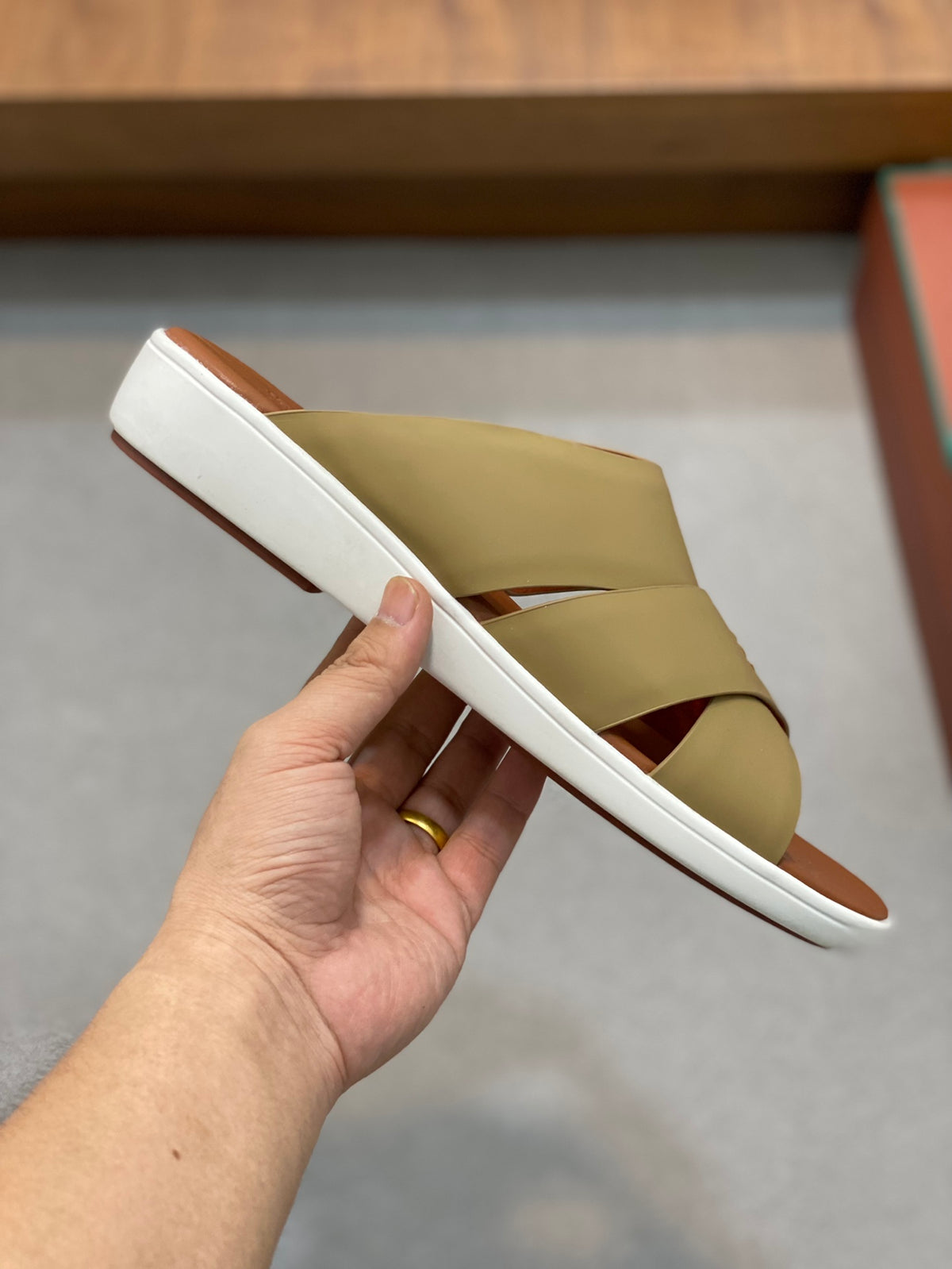 Шкіряні шльопанці Loro Piana