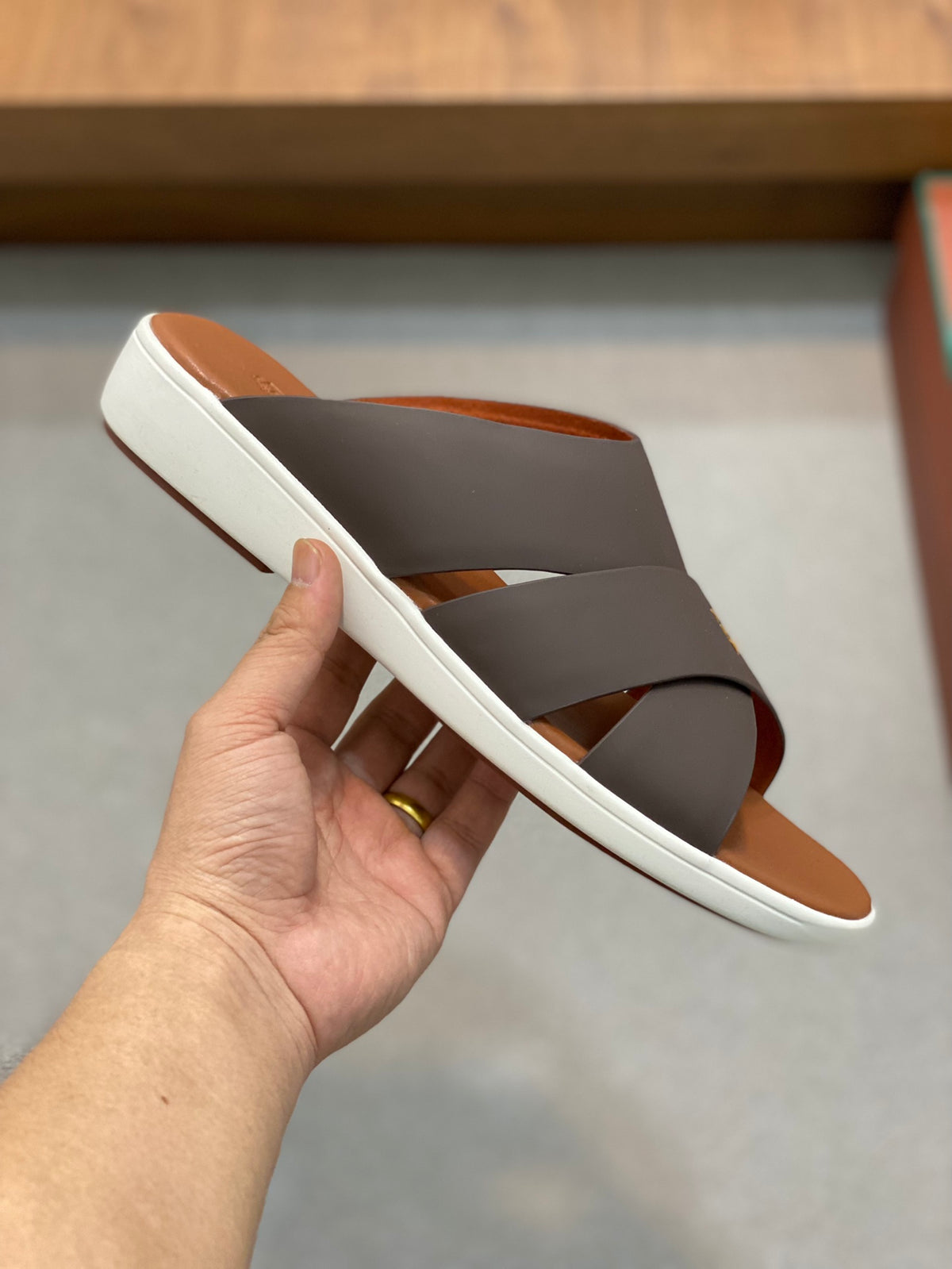 Шкіряні шльопанці Loro Piana