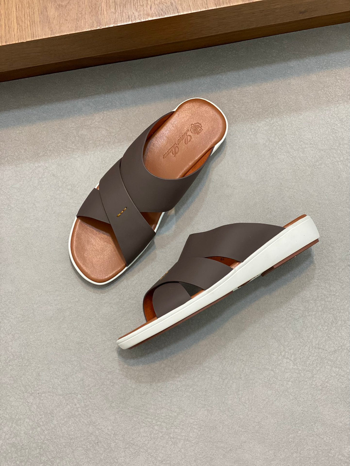 Шкіряні шльопанці Loro Piana