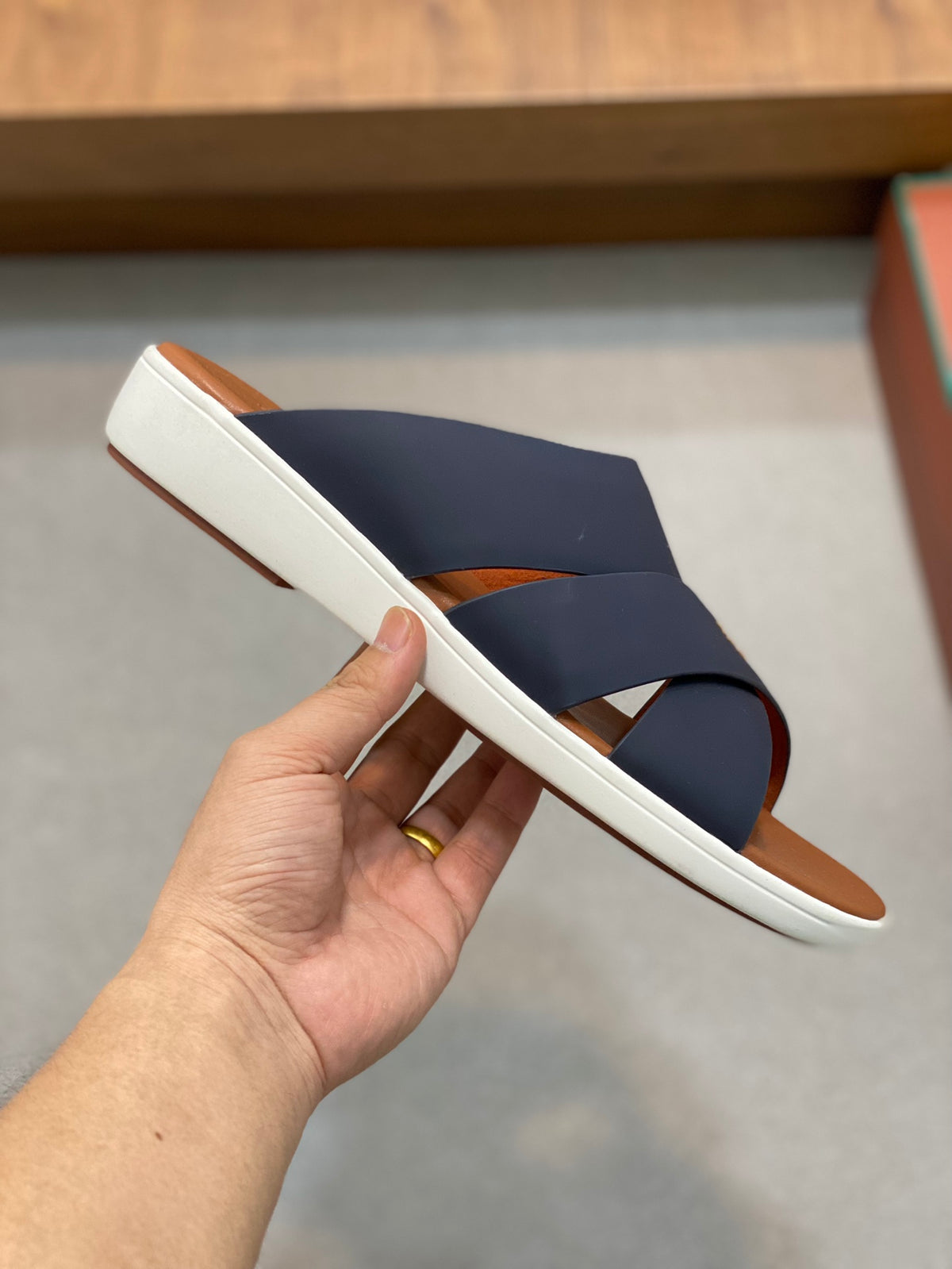 Шкіряні шльопанці Loro Piana