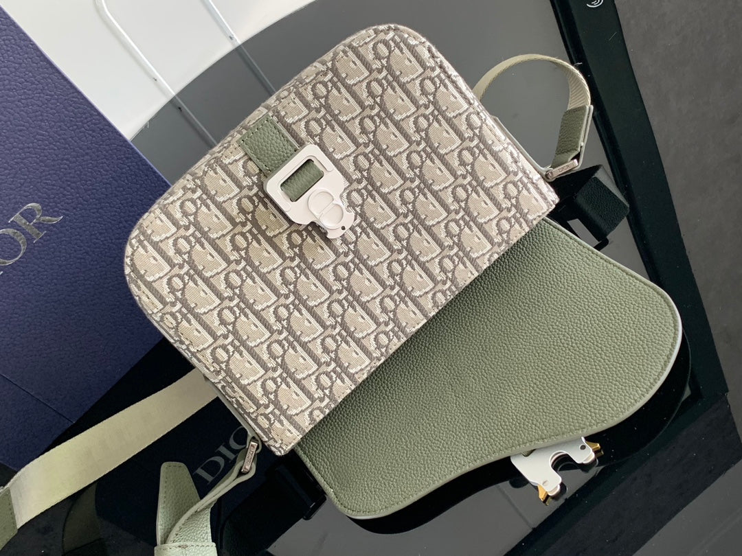 Мала сумка-месенджер Dior Saddle з натуральної шкіри — фото 5
