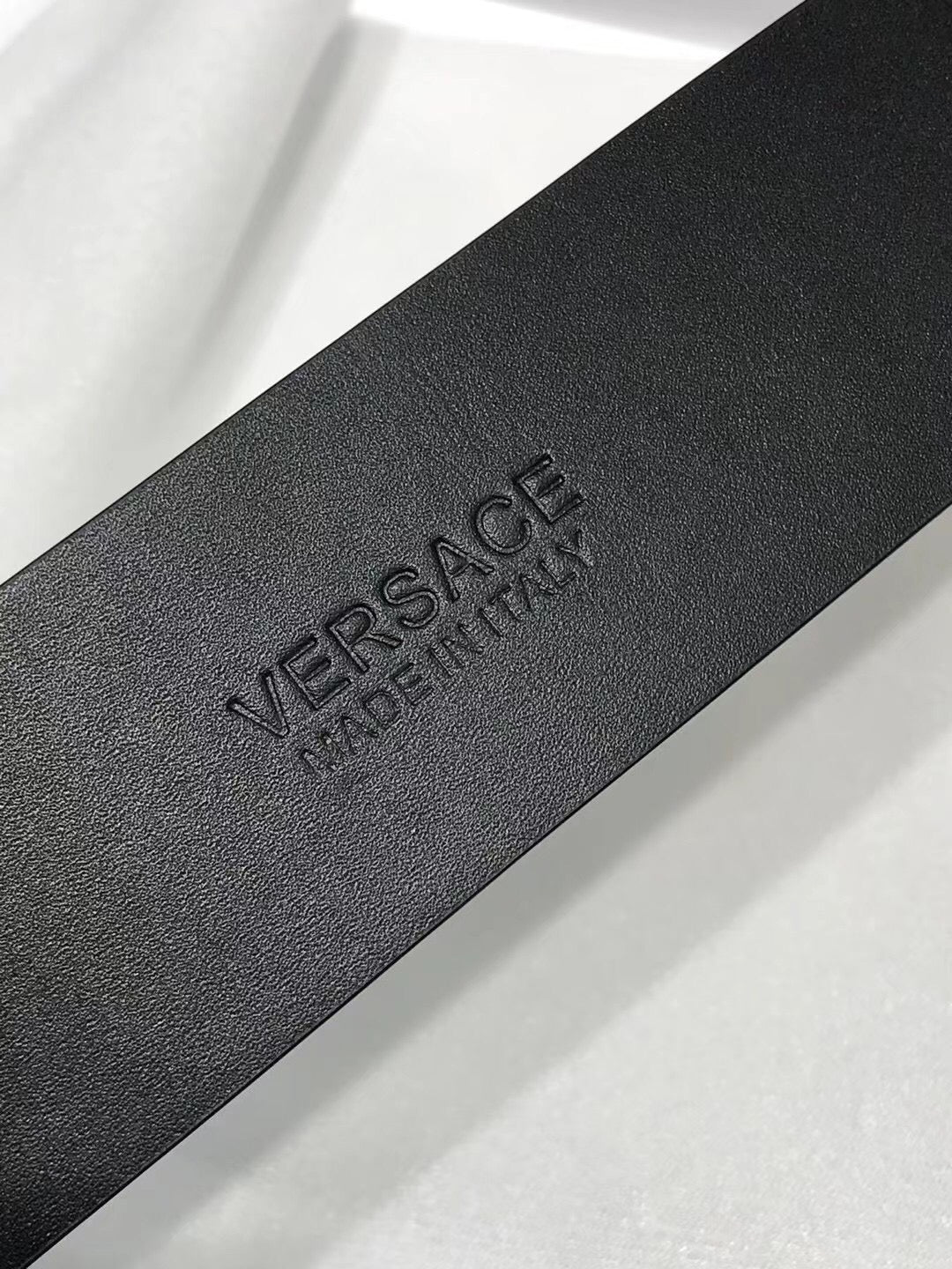 Ремінь Versace з натуральної шкіри з пряжкою-штифтом — фото 4