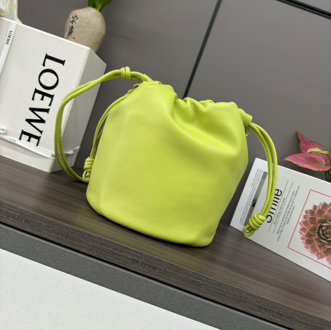 Жіноча сумка-відро Loewe Flamenco Anagram Montresor 012406