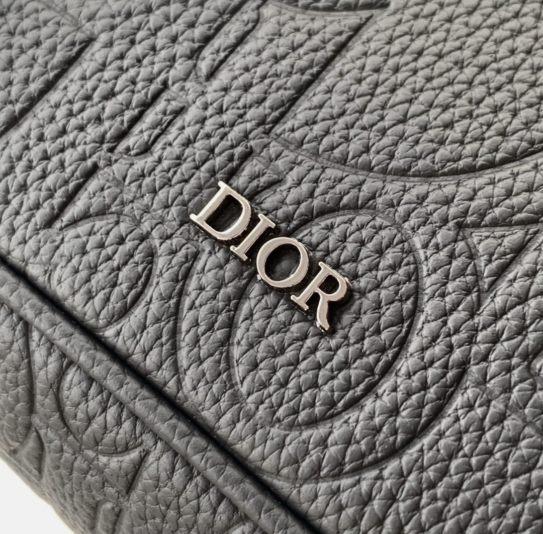 Сумка-месенджер Dior Hit The Road із тисненої натуральної шкіри, чорна — фото 7
