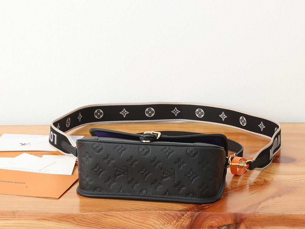 Жіноча сумка Louis Vuitton