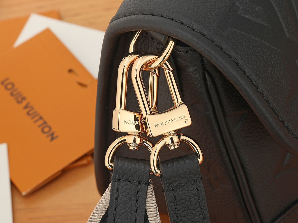 Жіноча сумка Louis Vuitton
