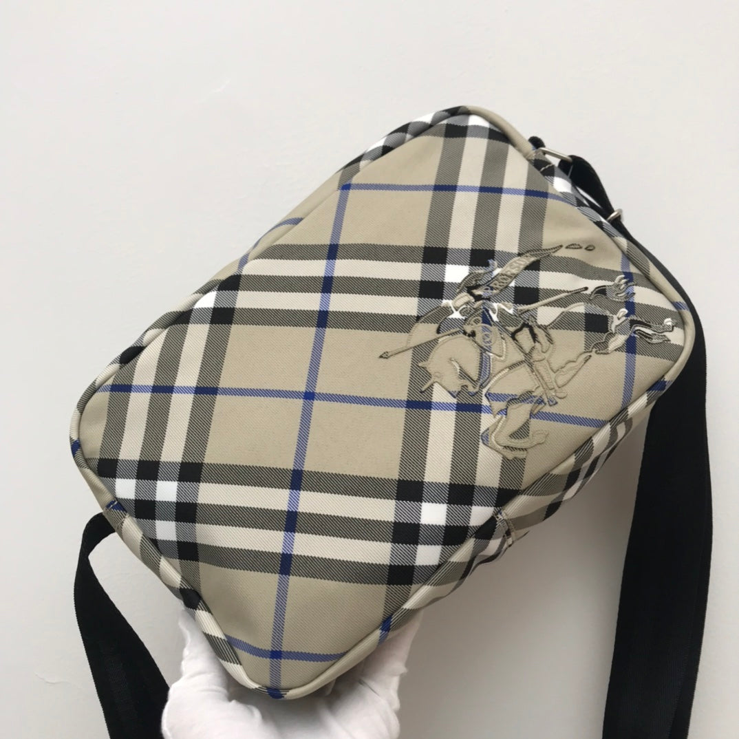 Сумка через плече Burberry — фото 2