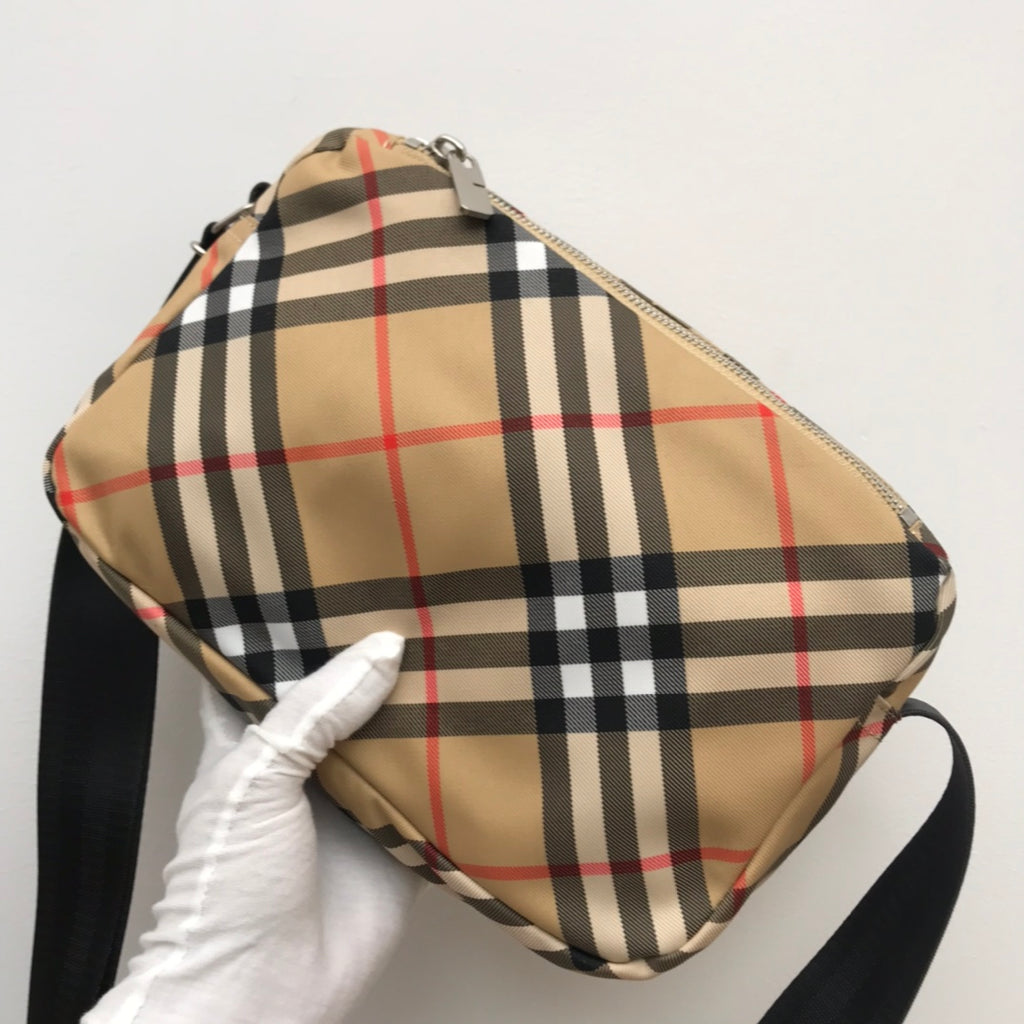 Сумка через плече Burberry — фото 4
