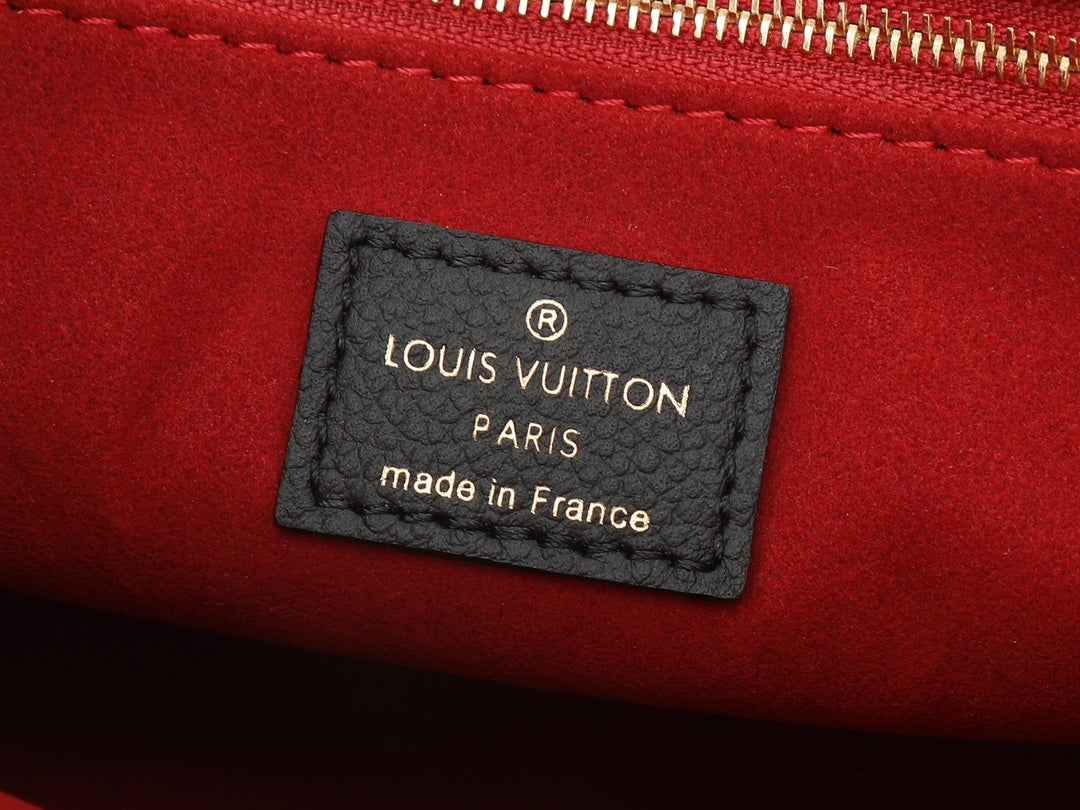 Жіноча сумка-шопер Louis Vuitton OnTheGo