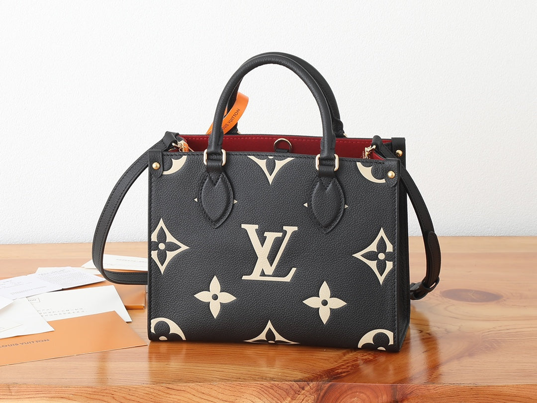 Жіноча сумка-шопер Louis Vuitton OnTheGo