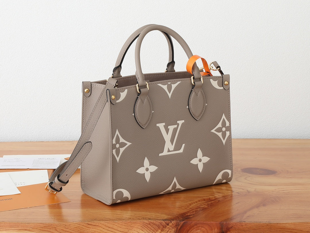 Жіноча сумка-шопер Louis Vuitton OnTheGo