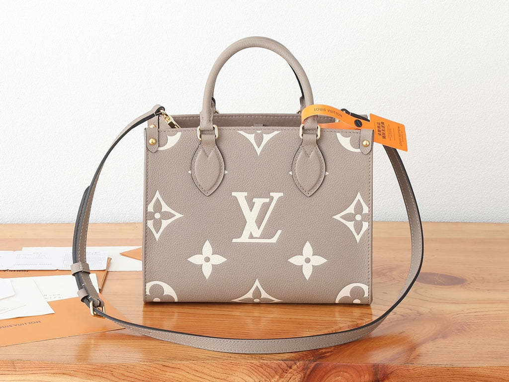 Жіноча сумка-шопер Louis Vuitton OnTheGo