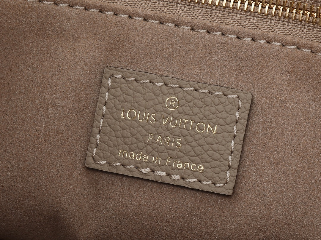 Жіноча сумка-шопер Louis Vuitton OnTheGo