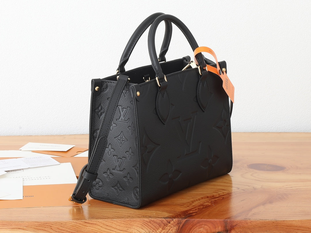 Жіноча сумка-шопер Louis Vuitton OnTheGo
