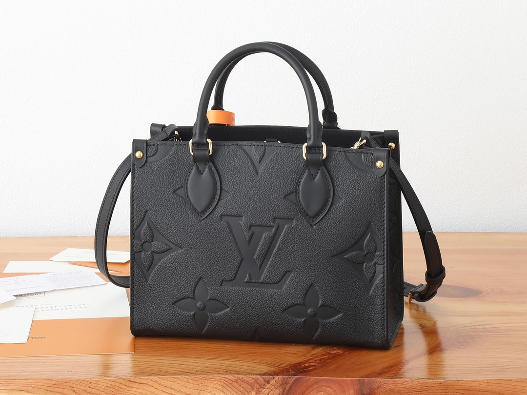 Жіноча сумка-шопер Louis Vuitton OnTheGo