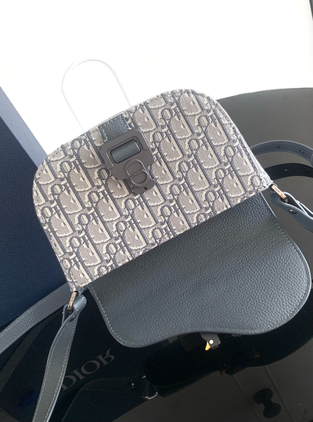 Сумка-месенджер Dior Saddle з натуральної шкіри — фото 5