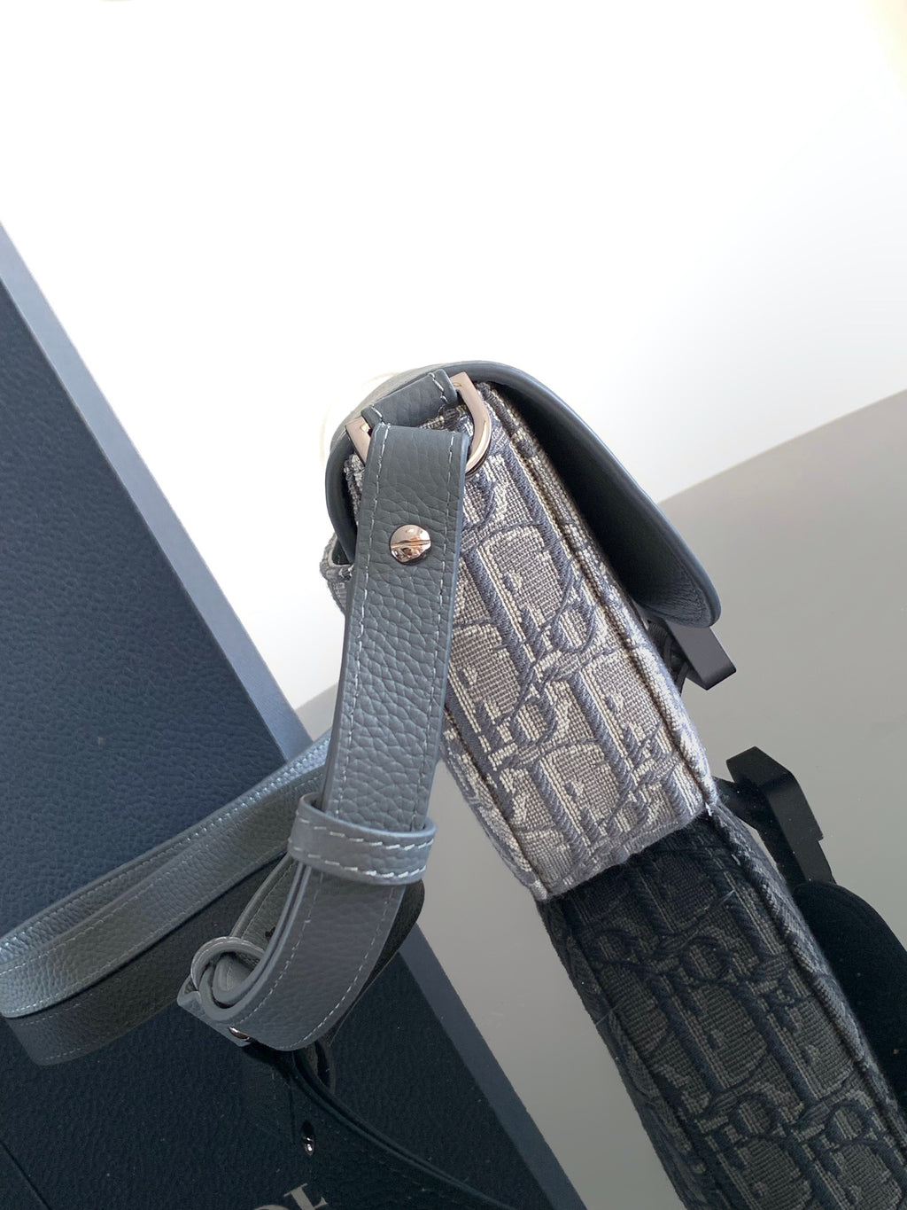 Сумка-месенджер Dior Saddle з натуральної шкіри — фото 2