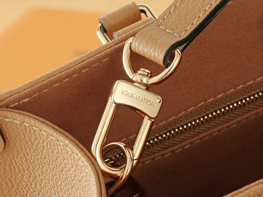 Жіноча сумка Louis Vuitton OnTheGo