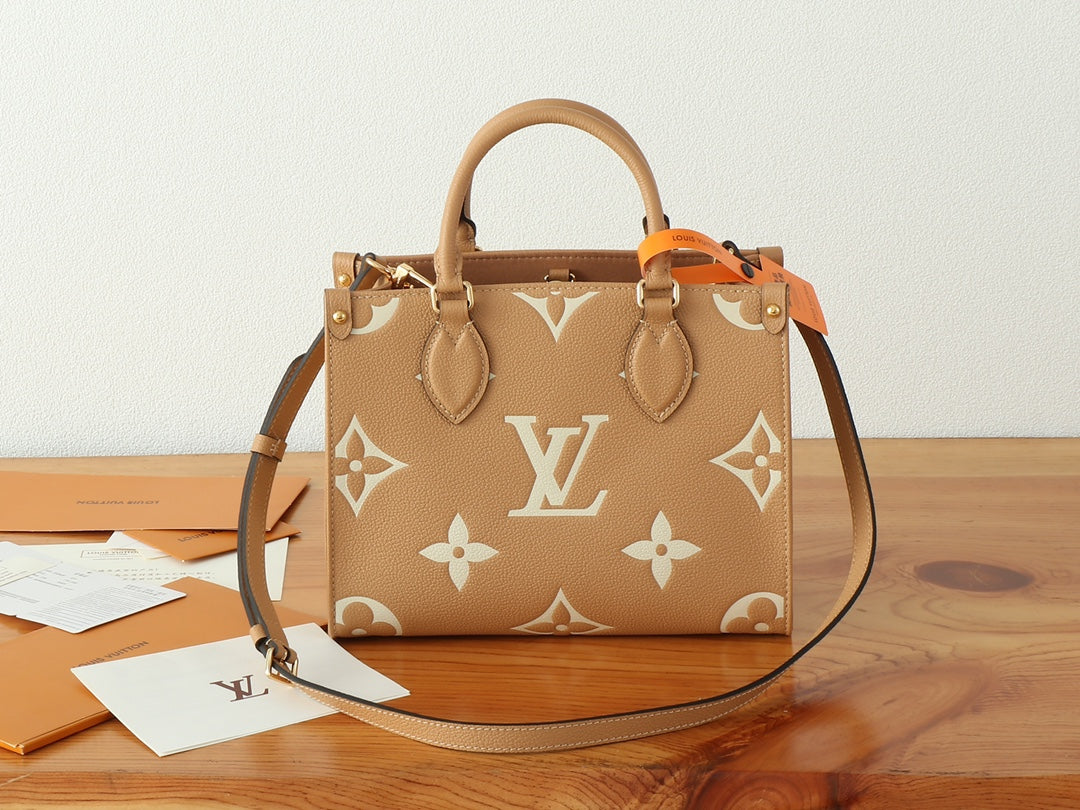 Жіноча сумка Louis Vuitton OnTheGo
