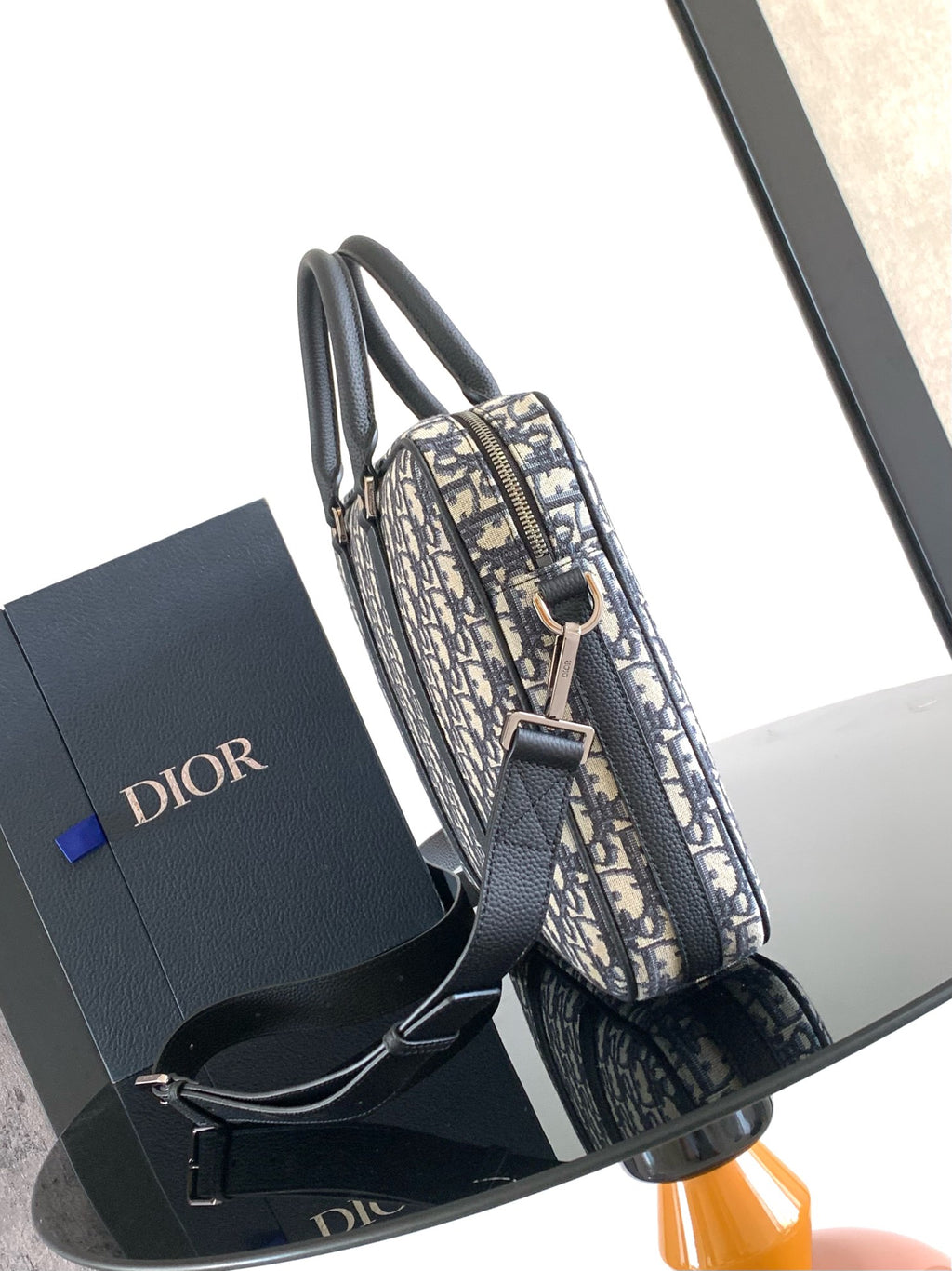 Портфель Dior з натуральної шкіри — фото 2