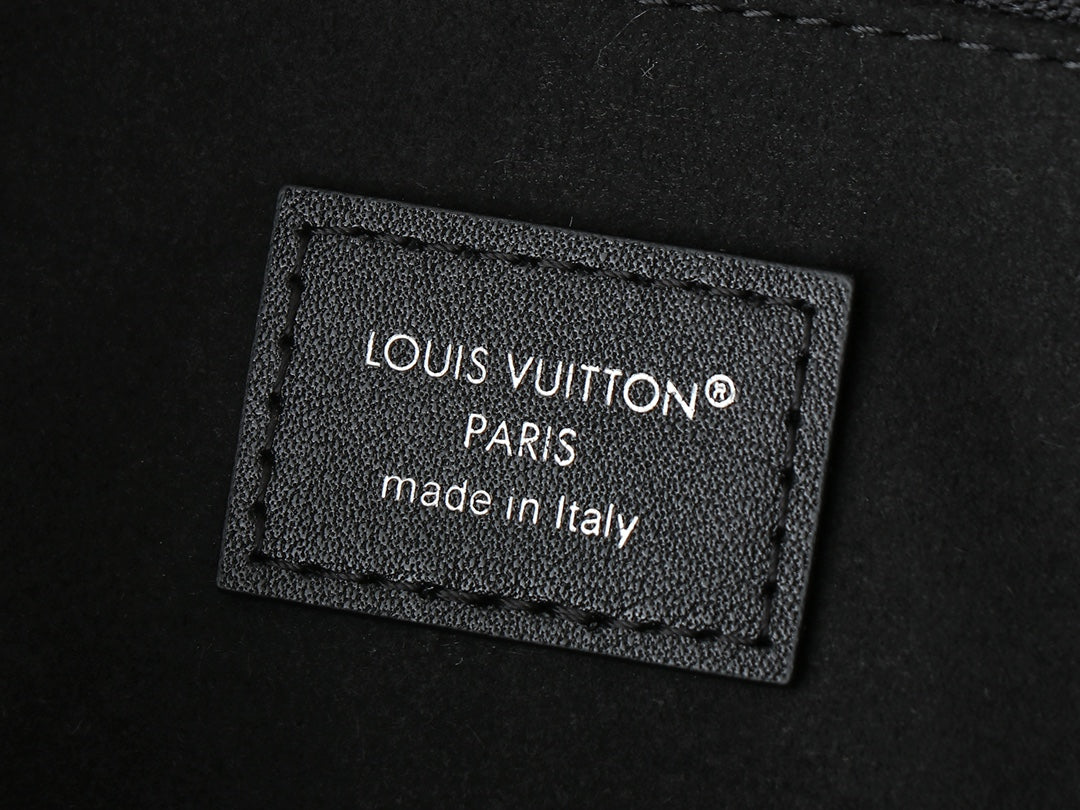 Жіноча сумка Louis Vuitton CarryAll
