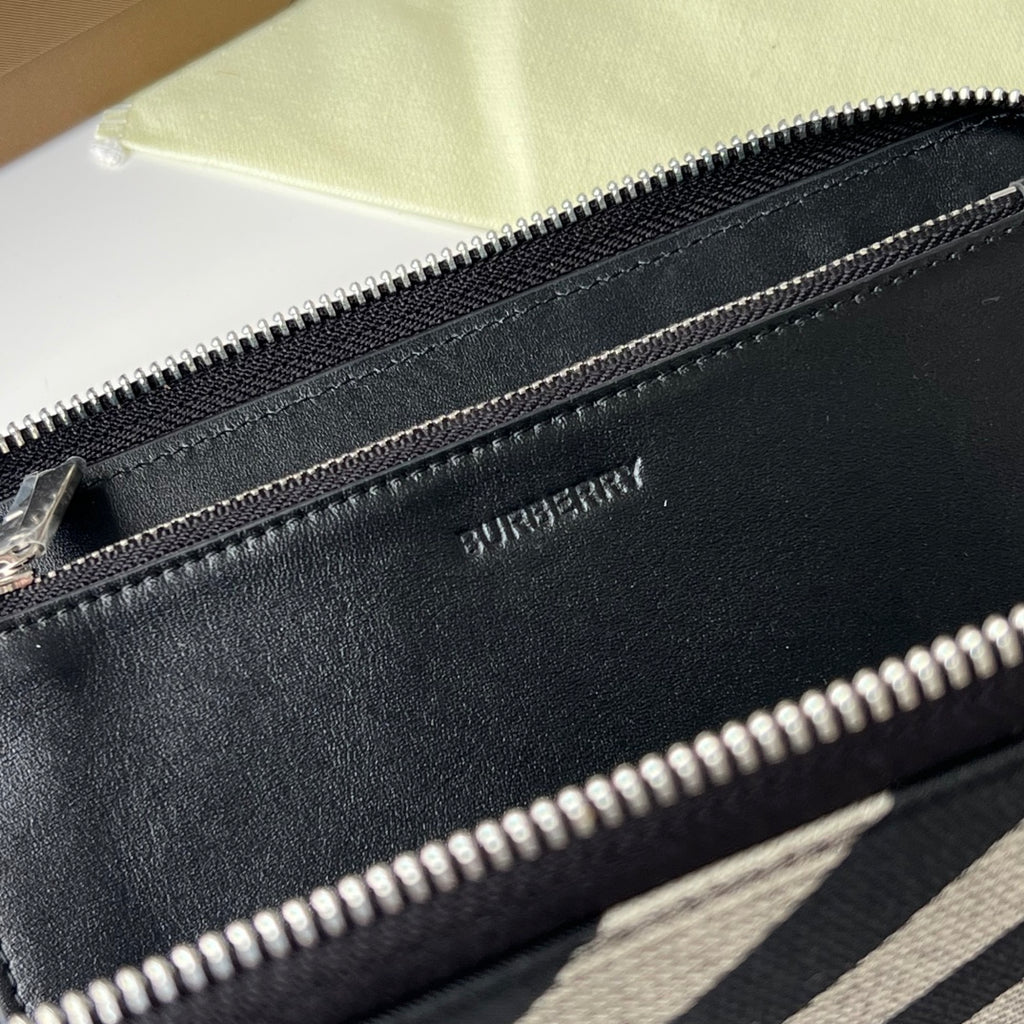Гаманець Burberry з текстилю — фото 8