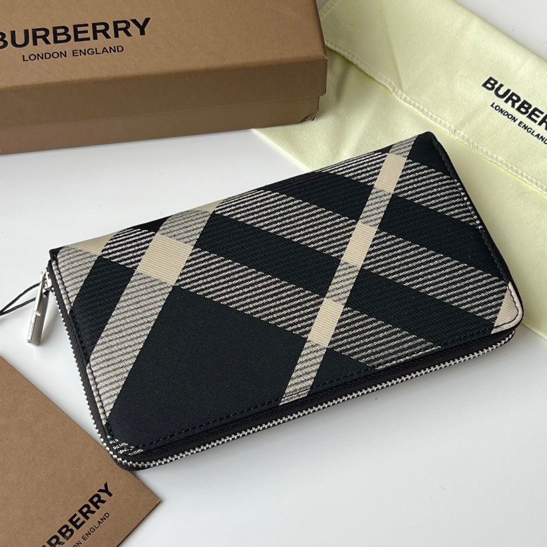 Гаманець Burberry з текстилю — фото 2
