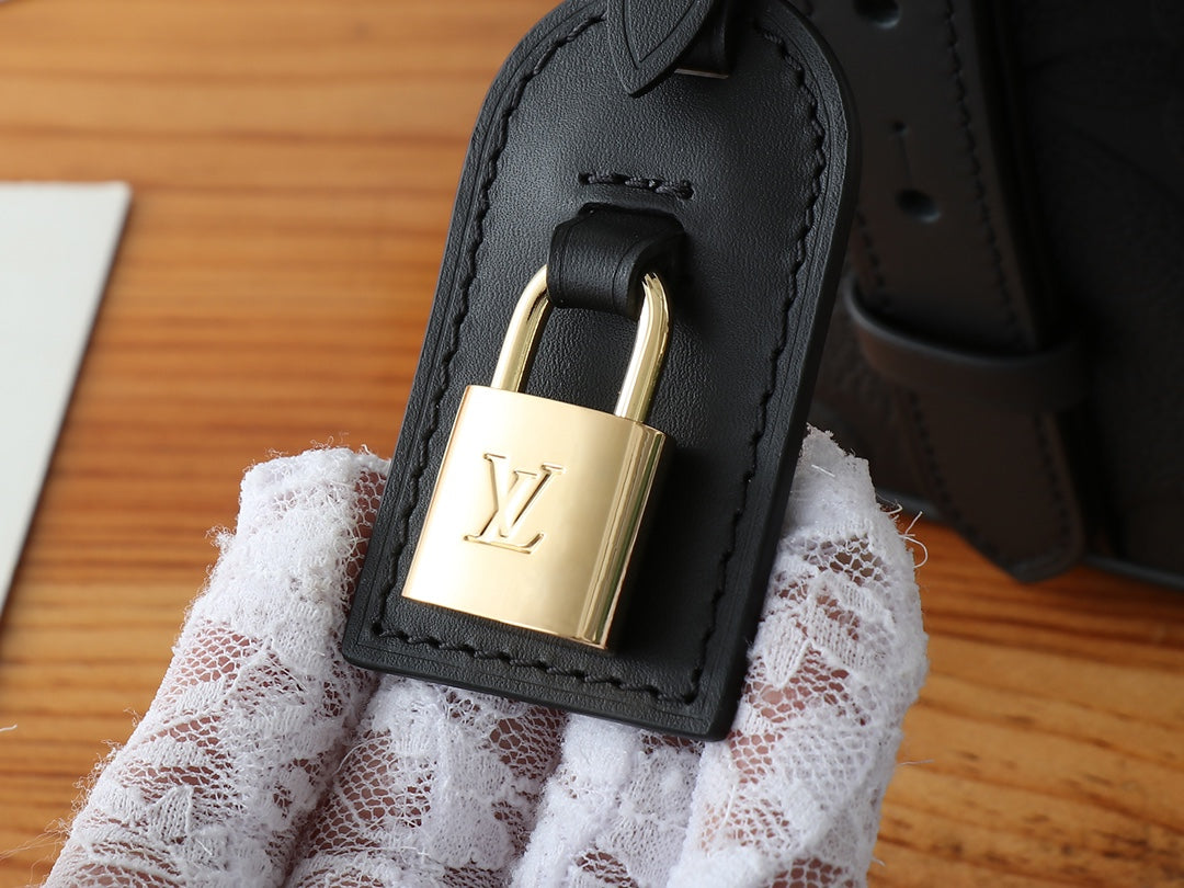 Жіноча сумка-відро Louis Vuitton Montresor