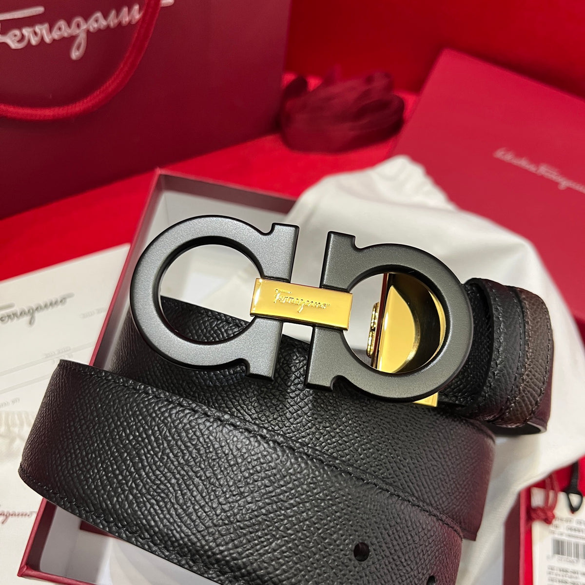 Ремінь Salvatore Ferragamo з натуральної телячої шкіри