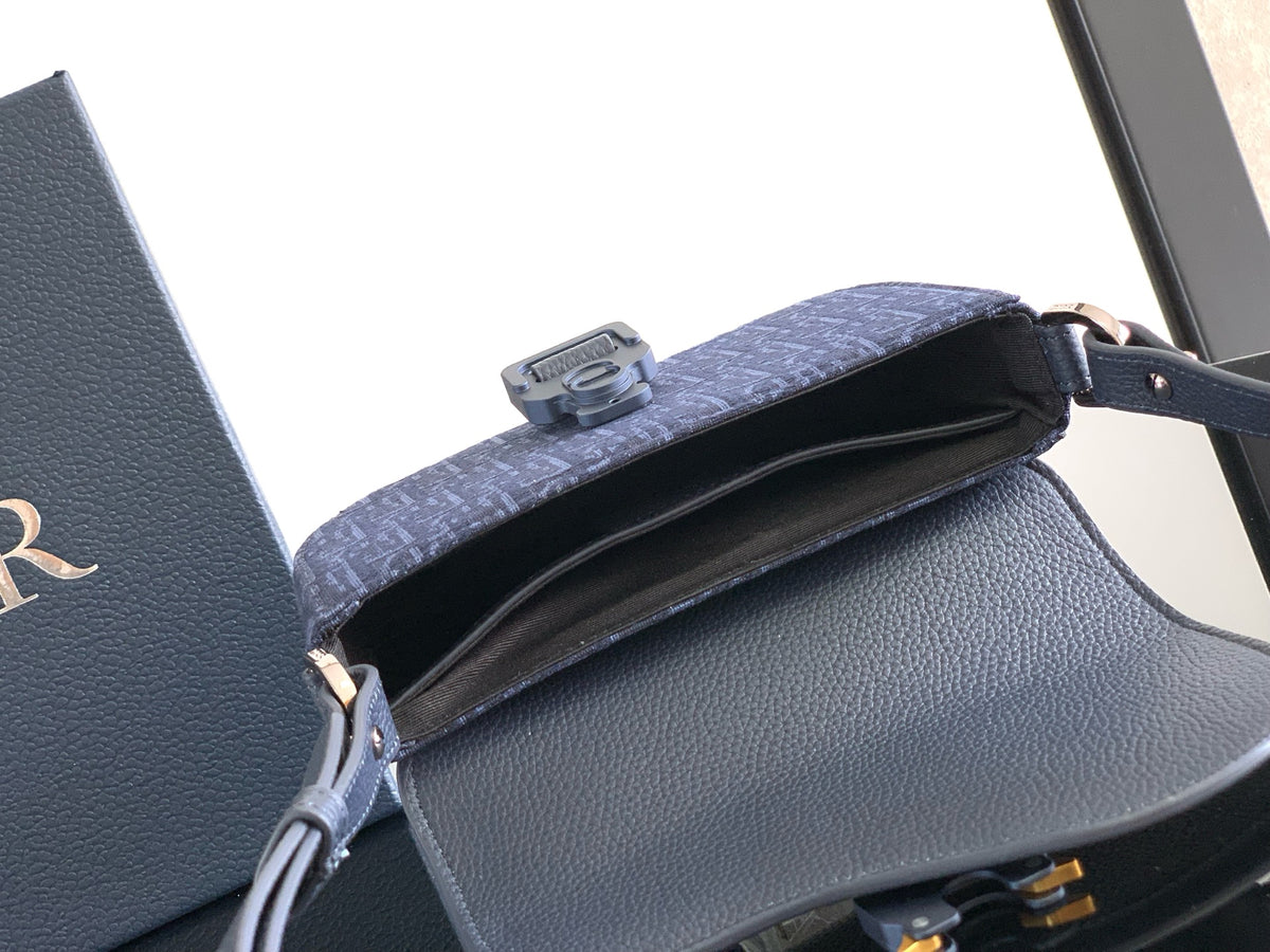Сумка-месенджер Dior Saddle з натуральної шкіри — фото 8